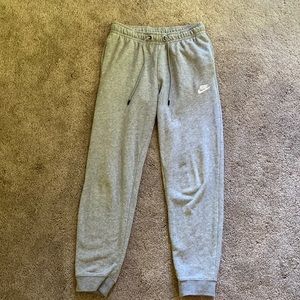 Women’s gray Nike sweatpants